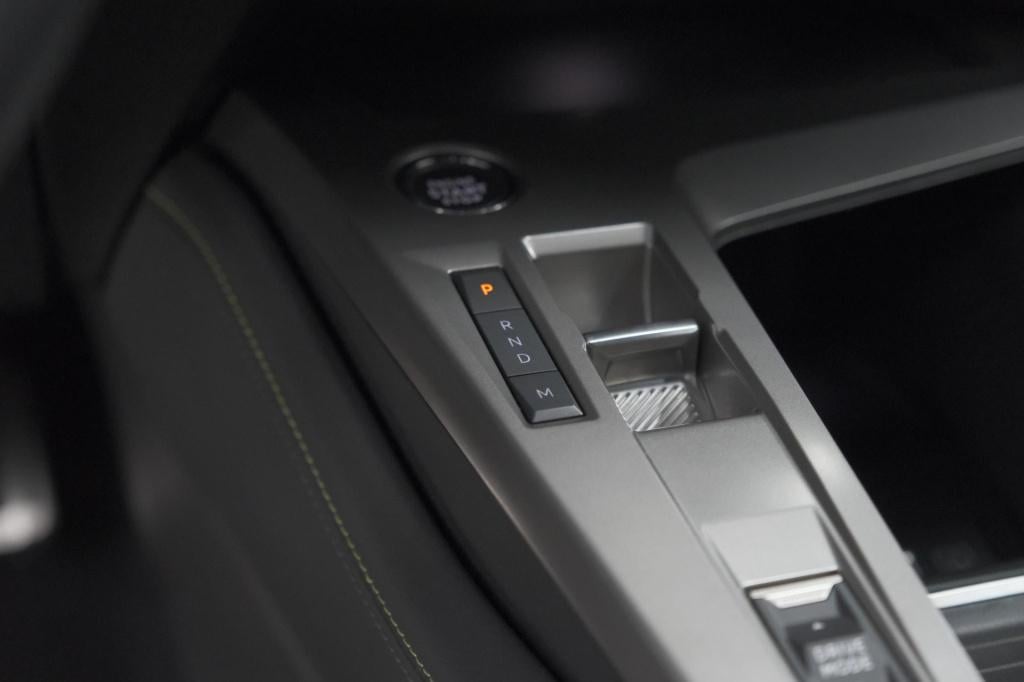 Peugeot 408 1.2 hybrid 136 e-dcs6 gt | 360 camera | elektrische kofferklep 