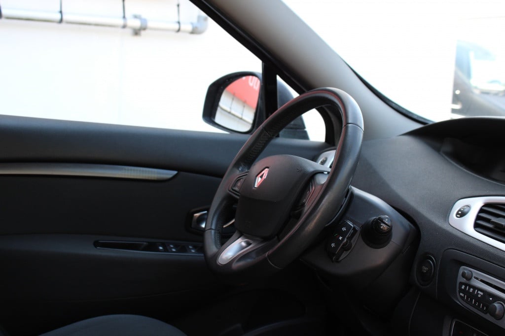 Renault Grand Scenic 1.4 tce bns sport 7p