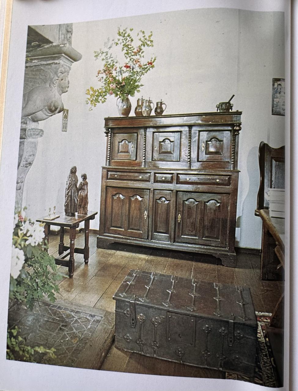 MOOI BOEK: ANTIEK IN WOORD EN BEELD VAN ANTON VAN OIRSCHOT>