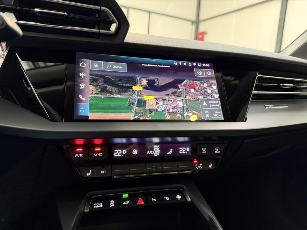 Audi A3 sportback 45 tfsi e 272pk s edition | pano dak | zwart optiek | acc