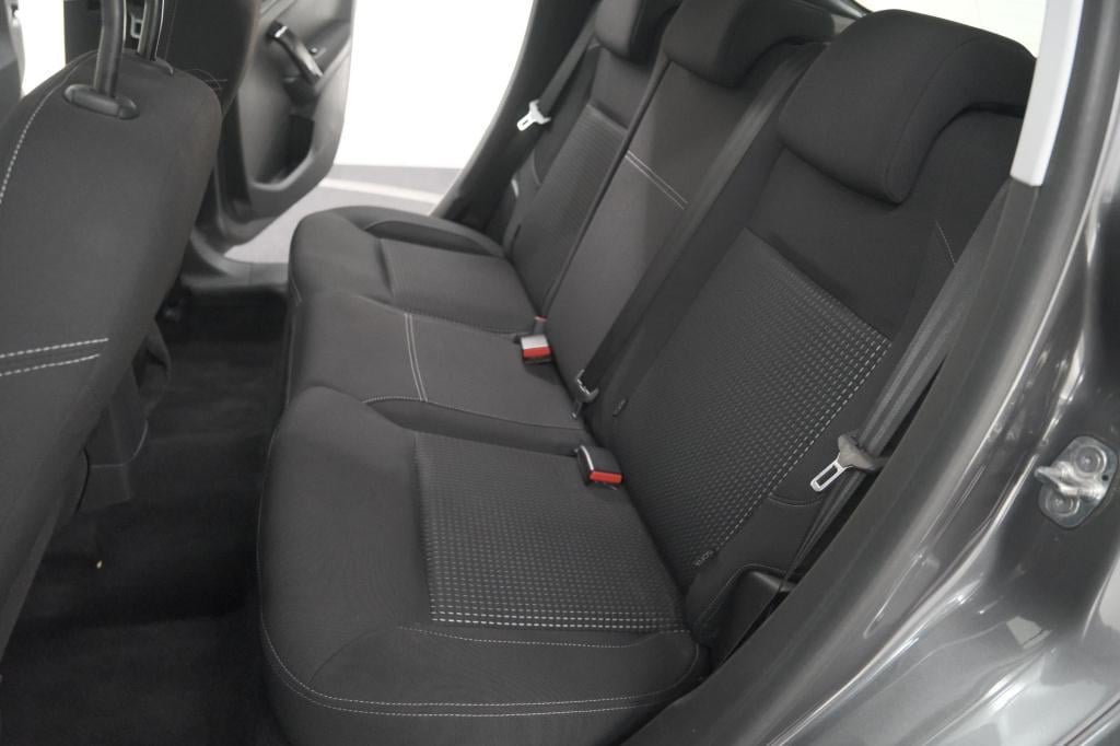 Peugeot 208 puretech 82 blue lease allure | parkeersensoren | climate contr