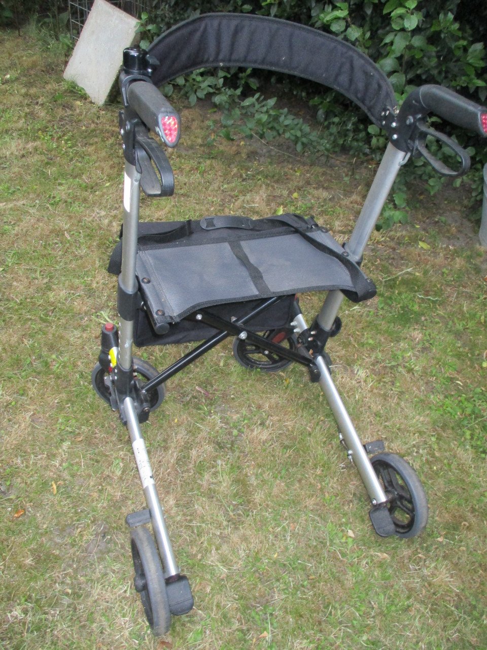 Rollator met tas / (schoudertas ) rugband