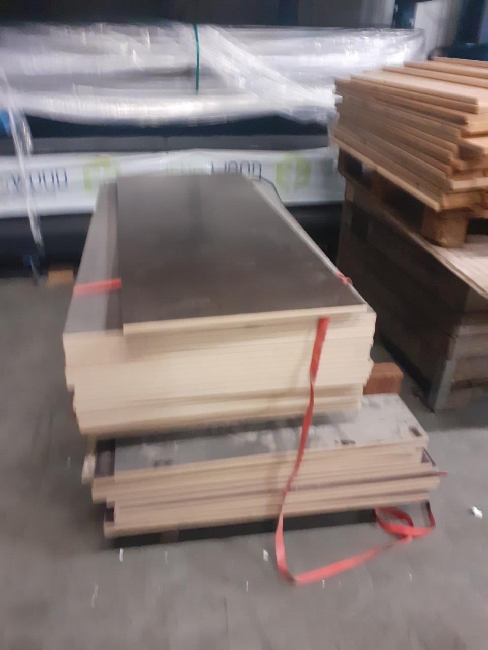 Berken betonplex platen15 mm antislip 160x80 v 25 euro hhzb, koffie gratis