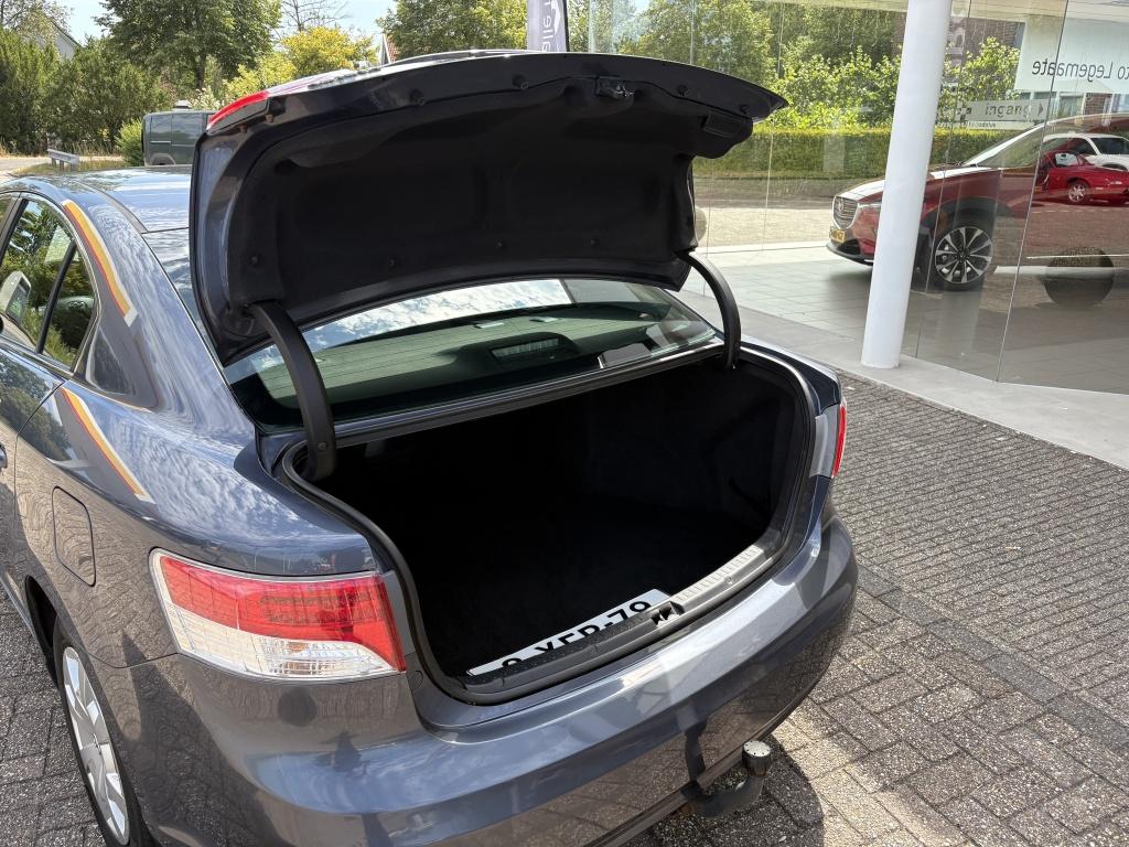 Toyota Avensis 1.8 vvti comfort