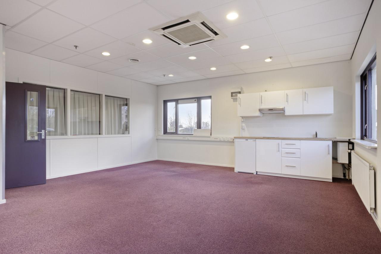 TE HUUR | Kantoor- en bedrijfsunits in Middelburg