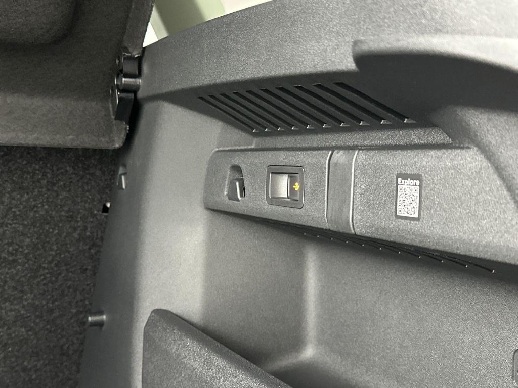 Skoda Elroq business edition tour elektromotor 150 kw / 204 pk