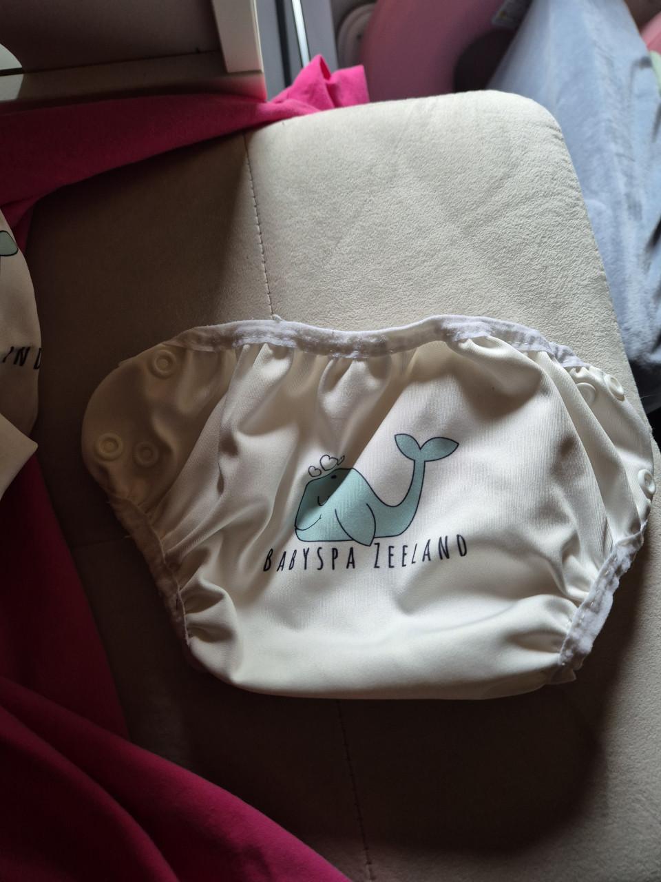 Volledige inboedel babyspa ter overname