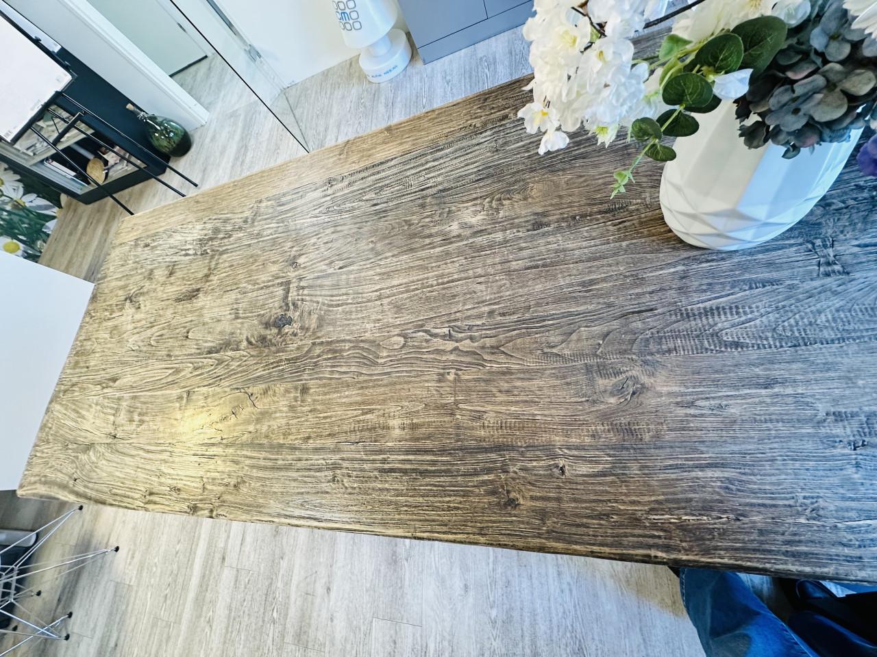 Massief houten kloostertafel