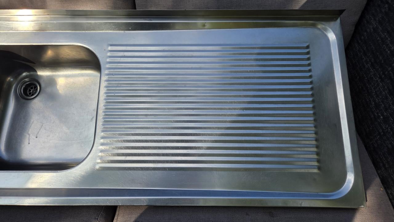 RVS spoelbak met twee bakken en afdruiprek 150X50cm