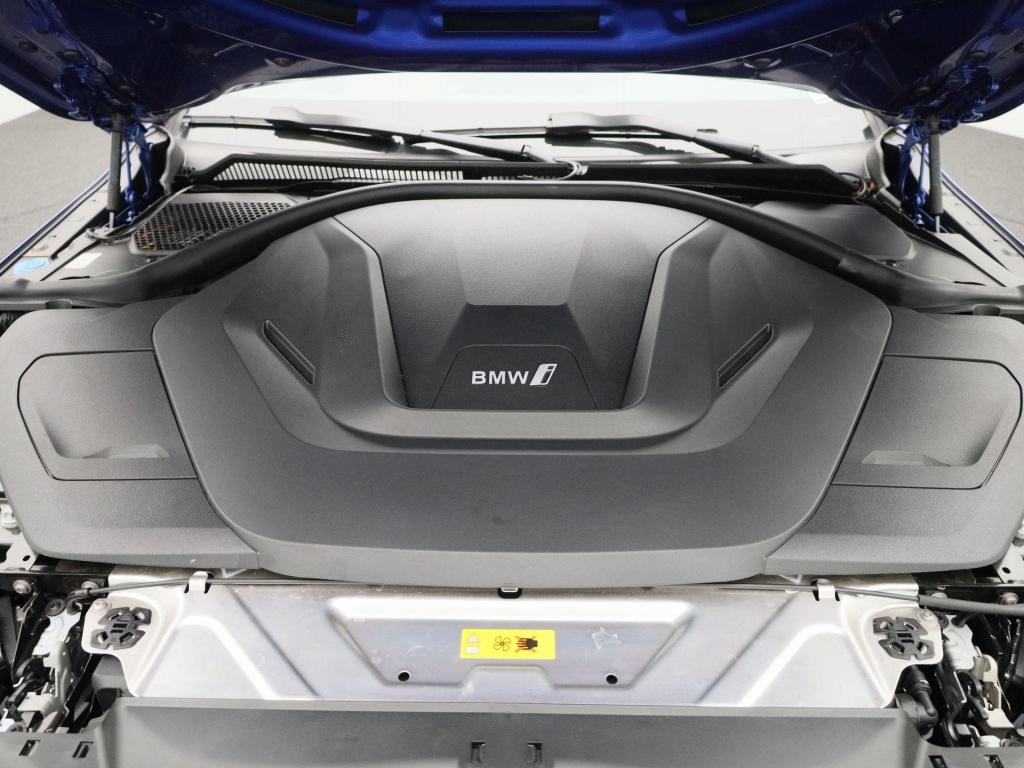 BMW I4 edrive35 m-sport 70 kwh | panoramadak | oyster leder | stoelverwarmi