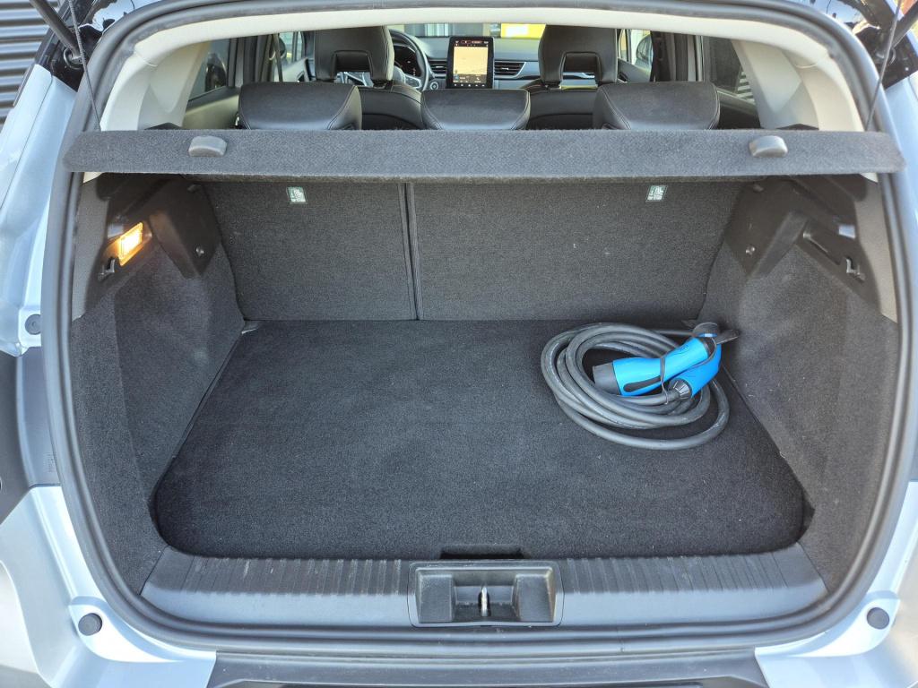 Renault Captur 1.6 e-tech plug-in hybrid 160 initiale paris verkocht