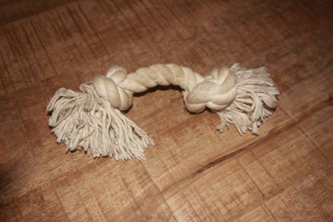 Wit speeltje van touw,,vorm bot