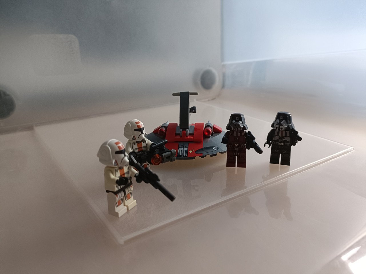 Lego 75001 Star Wars Republic Troopers vs. Sith Troopers - gereserveerd