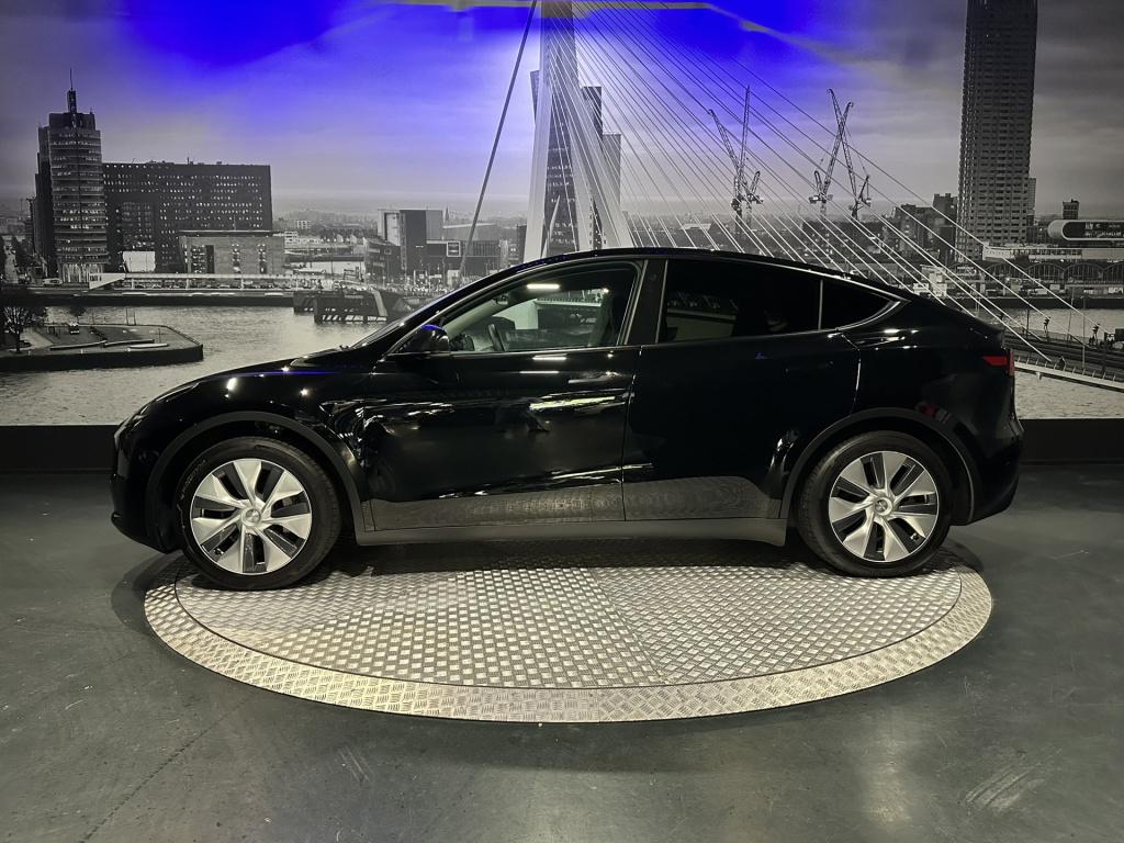 Tesla Model Y rwd 58 kwh *origineel nl*trekhaak*pano*