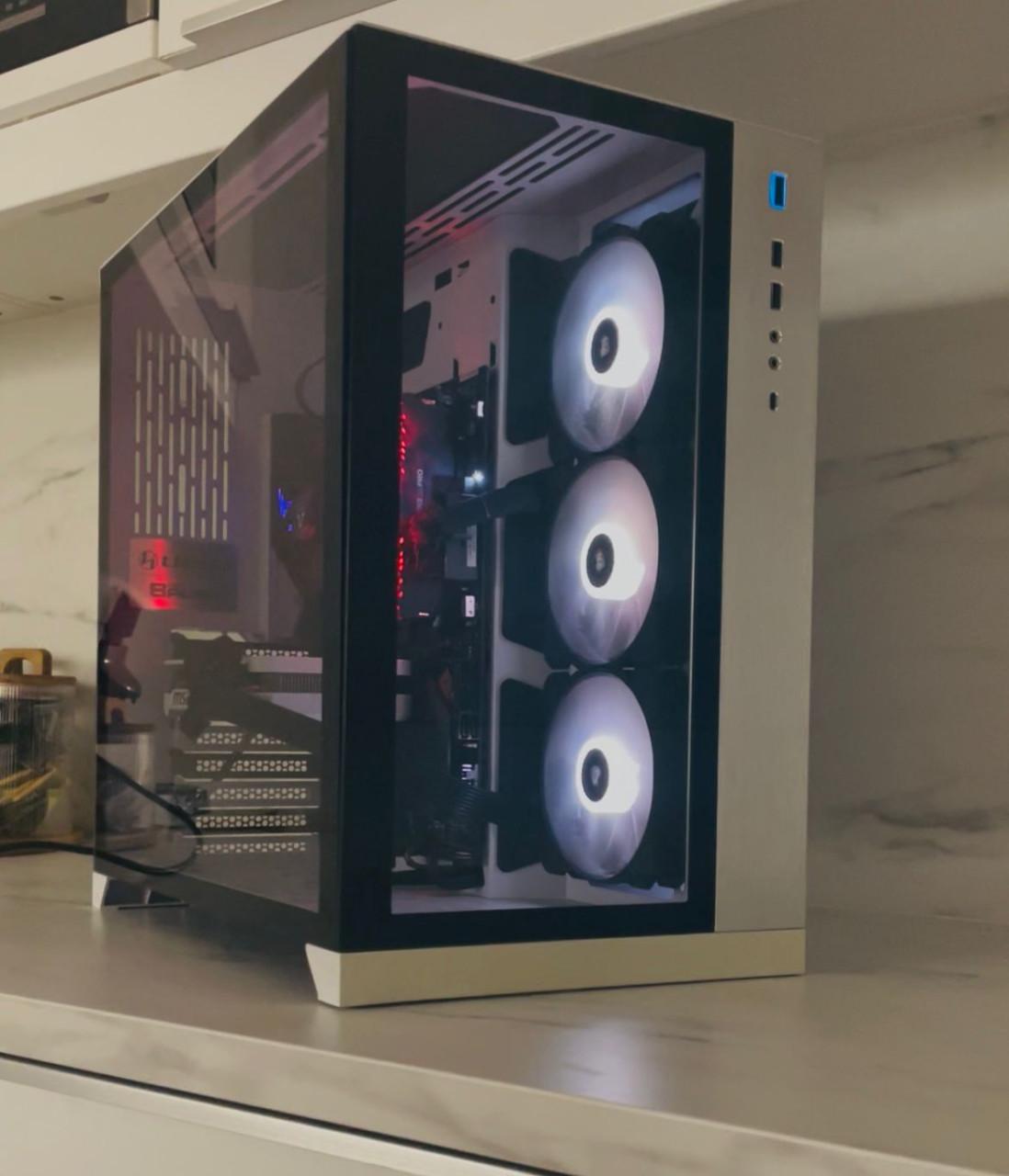 -- Wit Gaming PC - I9 - 32 GB RaM - SSD 1000 GB - RTX 4060 MSI White --