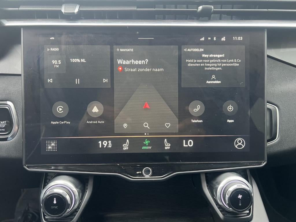 Lynk & Co 01 1.5 261pk plug in hybrid , black edition , zwarte velgen , pan