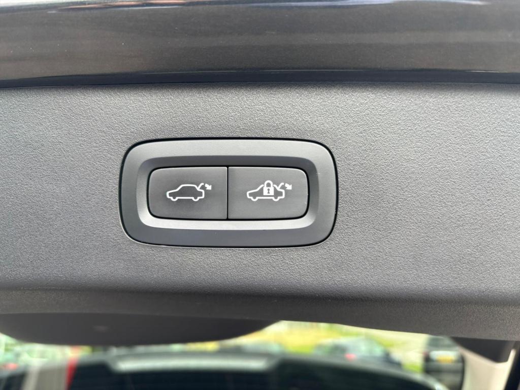 Lynk & Co 01 261pk phev 7dcth , panoramadak , adaptive cc , 360gr camera , 