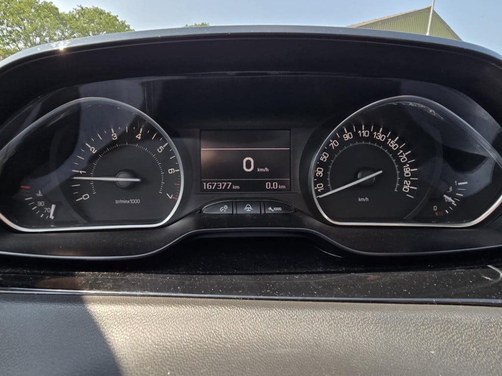 Peugeot 208 1.2 puretech allure