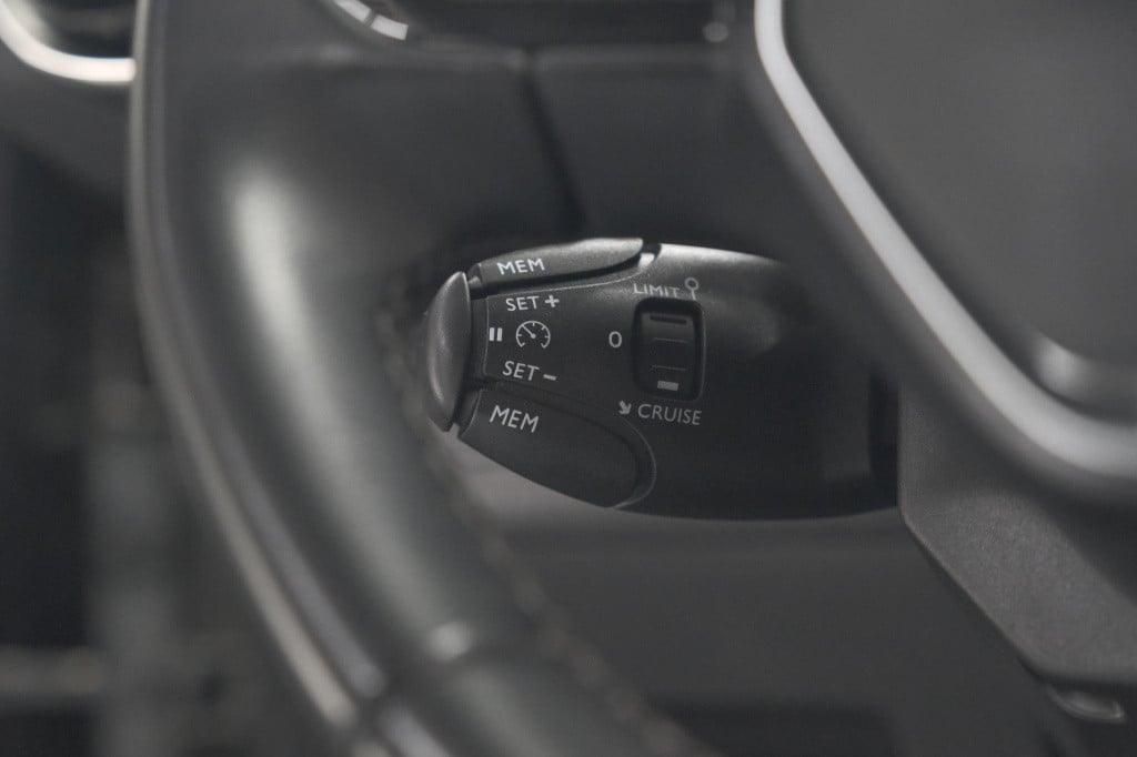 Peugeot 3008 puretech 130 eat8 blue lease premium | camera | elektronische 