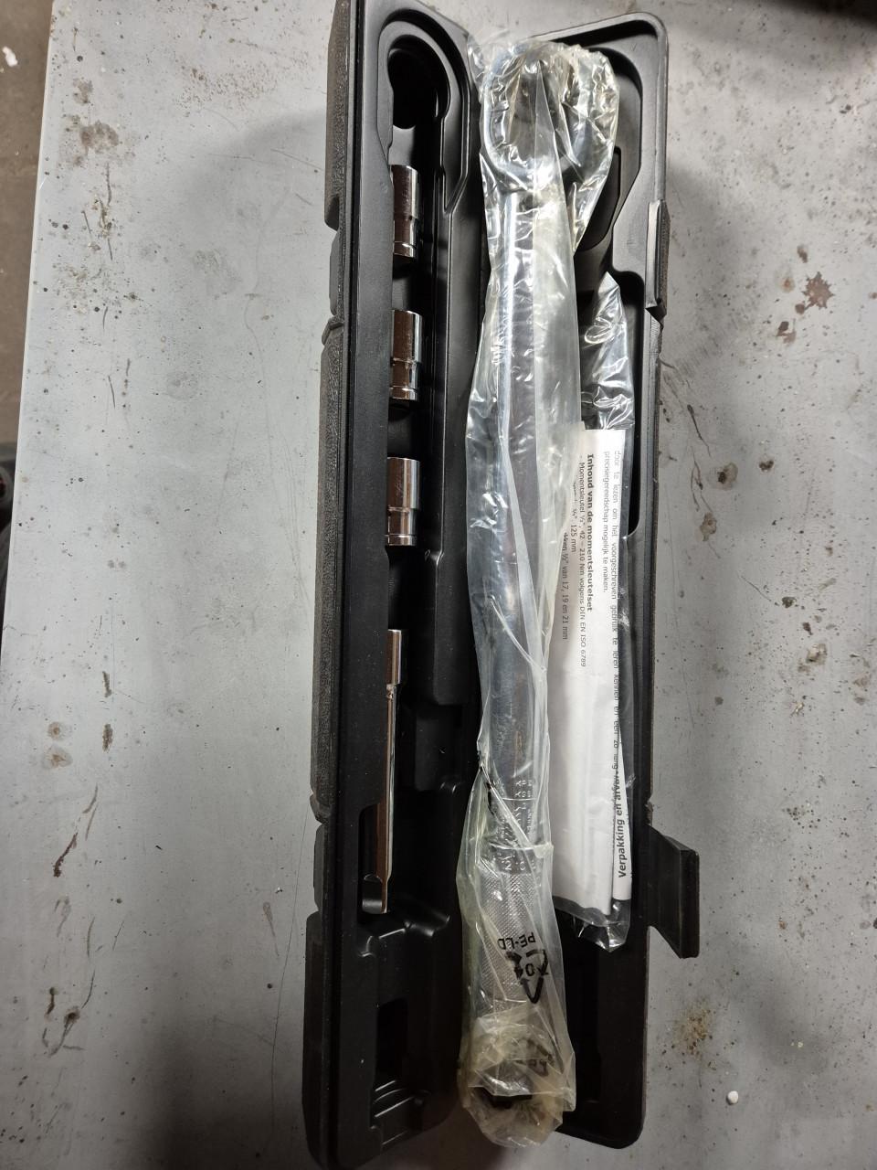 Momentsleutel 42-210 Nm