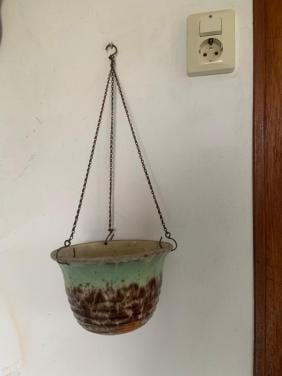 Te koop; antieke vintage bloempot hanger bloempothanger curiosa planten
