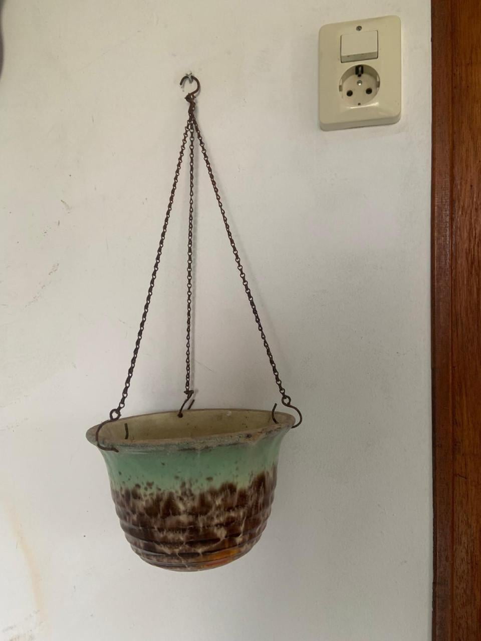 Te koop; antieke vintage bloempot hanger bloempothanger curiosa planten