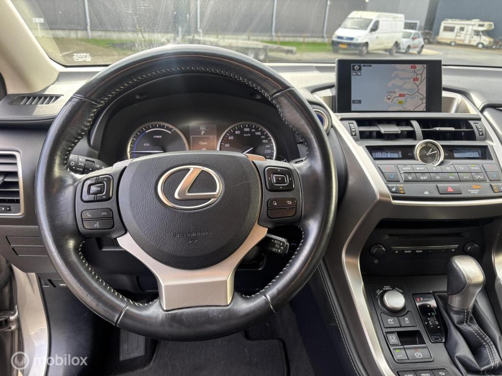 Lexus Nx 300h awd luxury line