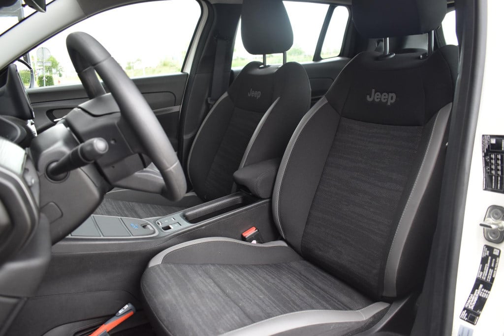 Jeep Avenger longitude 54 kwh | navi | lmv | cruise | apple carplay/android