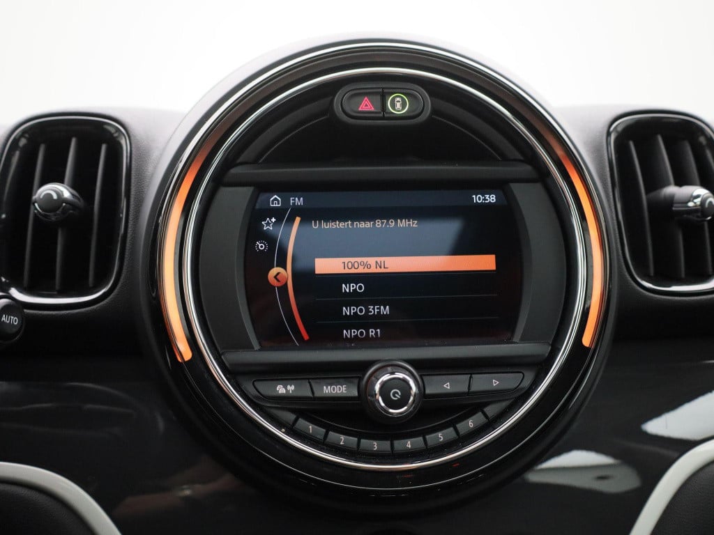 Mini Countryman 1.5 cooper all4 pepper | automaat | navigatie | panoramadak