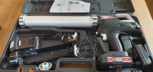 HBM Elektrische kitspuit