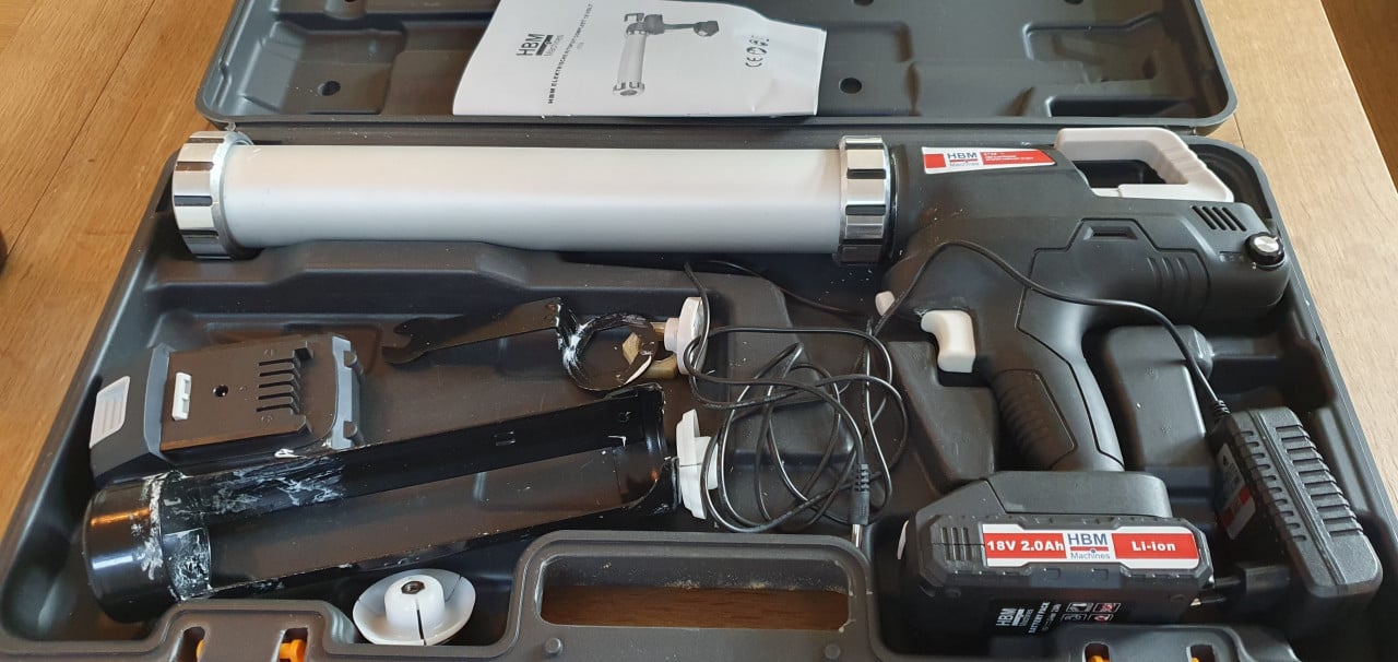 HBM Elektrische kitspuit