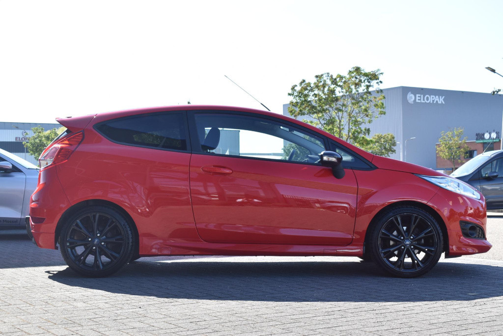 Ford Fiesta 1.0 ecoboost red edition | 140 pk| voorzien van nieuwe distribu