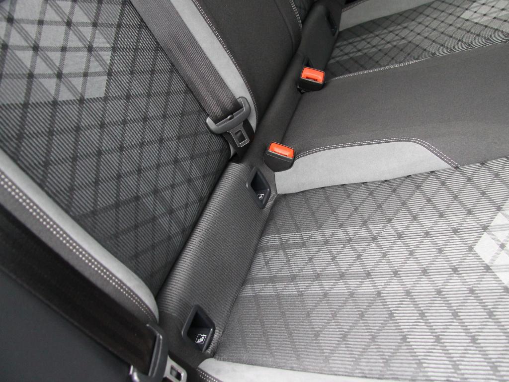 Volkswagen Polo 1.0tsi 110pk dsg r-line | acc | active info | navi | camera