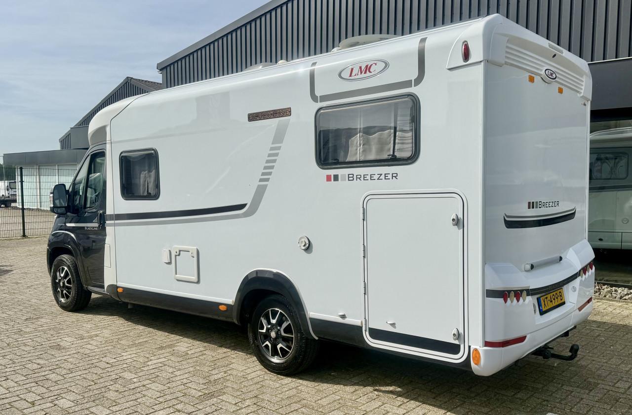 LMC Breezer V646G (Lengtebedden, Nieuwstaat, Dakairco!!)