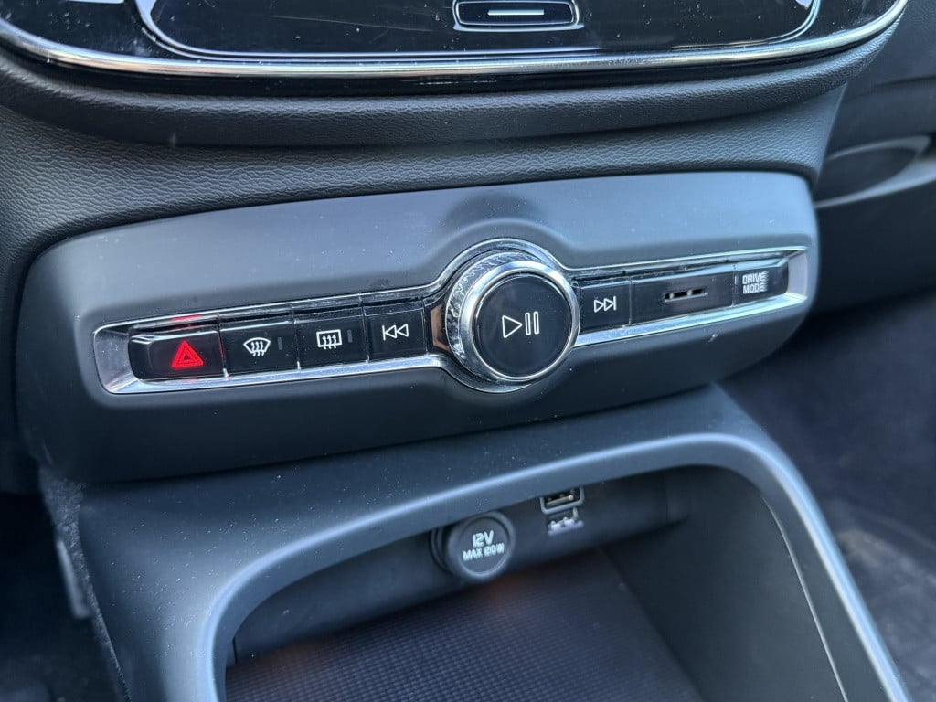 Volvo XC40 t5 262pk recharge| r-design-full options ! stylingpack