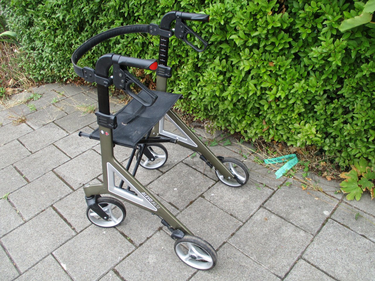 Prachtige Alevo alu  rollator te koop