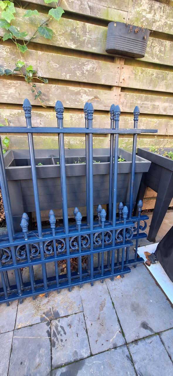 Sierhekwerk. 1 deel 120 hoog x 172 1 deel 120 hoog x 200 cm