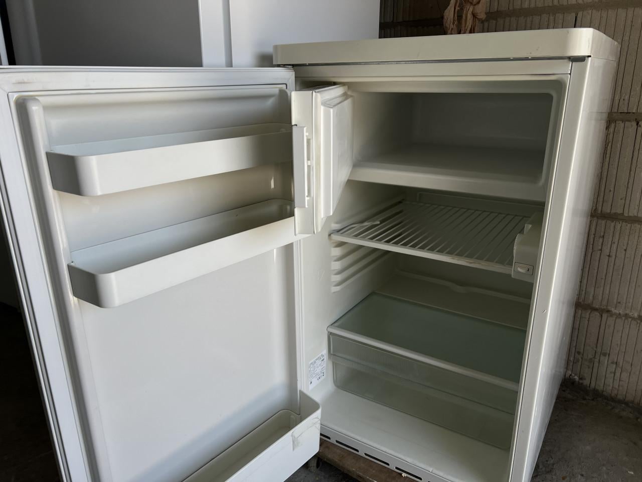 Siemens tafelmodel Koelkast met vriesvak 85x50x60 cm. HBD.