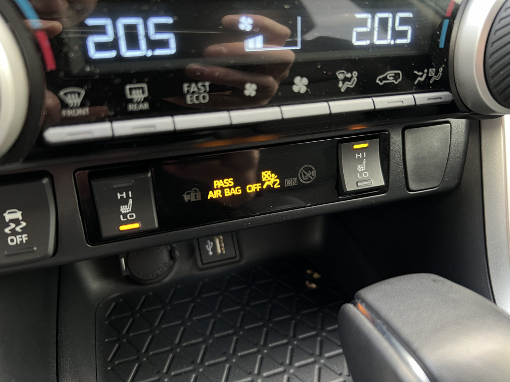 Toyota Rav4 2.5 hybrid awd executive vol leder | jbl audio | electrische st