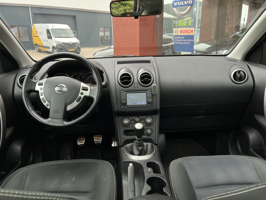 Nissan Qashqai 2.0 connect edition | camera | cruise | navi | trekhaak