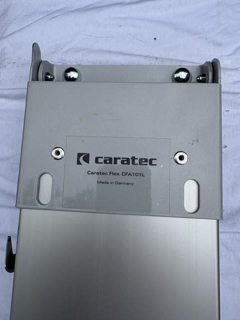 TV houder - zijmontage aan kast - Camper en Caravan (Caratec Flex CFA101L)