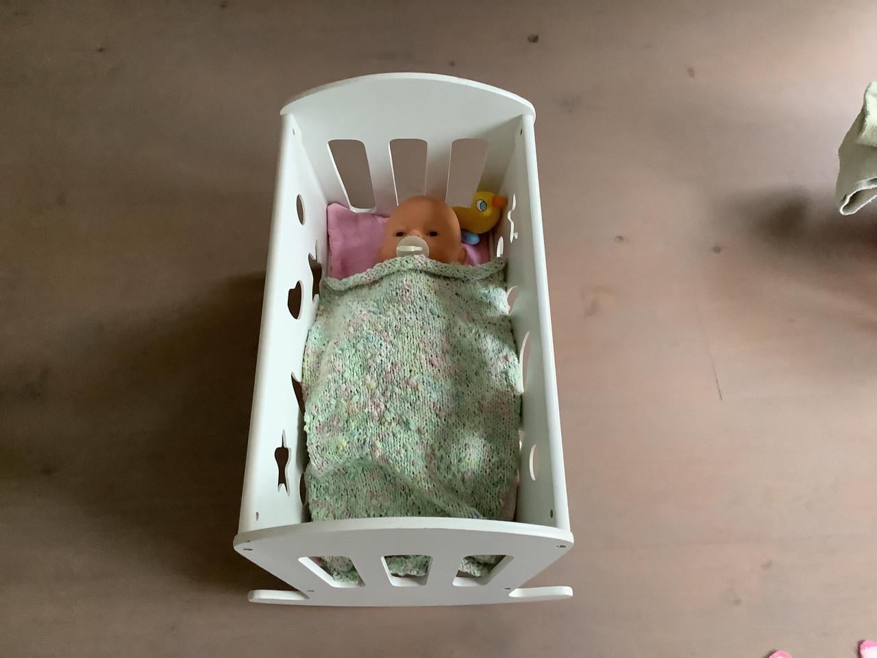 Baby Born set met schommelwieg, buggy, badje, kleertjes en accessoires