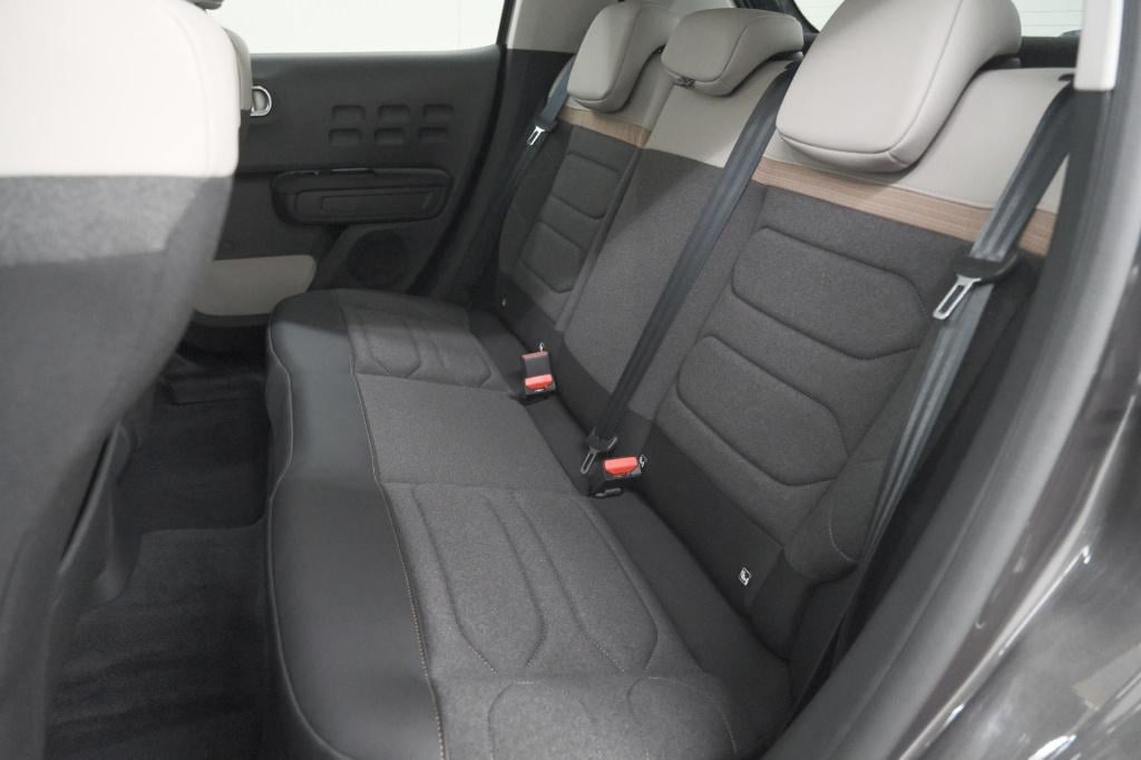 Citroen C3 puretech 82 max | trekhaak | keyless | camera | parkeersensoren 