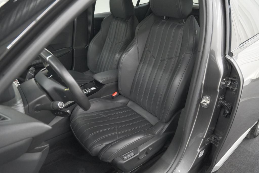Peugeot 2008 puretech 130 gt pack | leer-pakket | dodehoekdetectie | camera