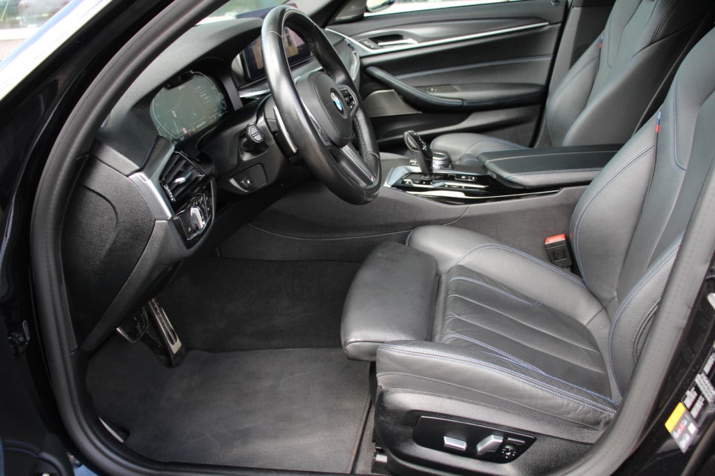 BMW 5 Serie 545e xdrive m-sport | schuifdak | 360 | head up | acc | el.trek