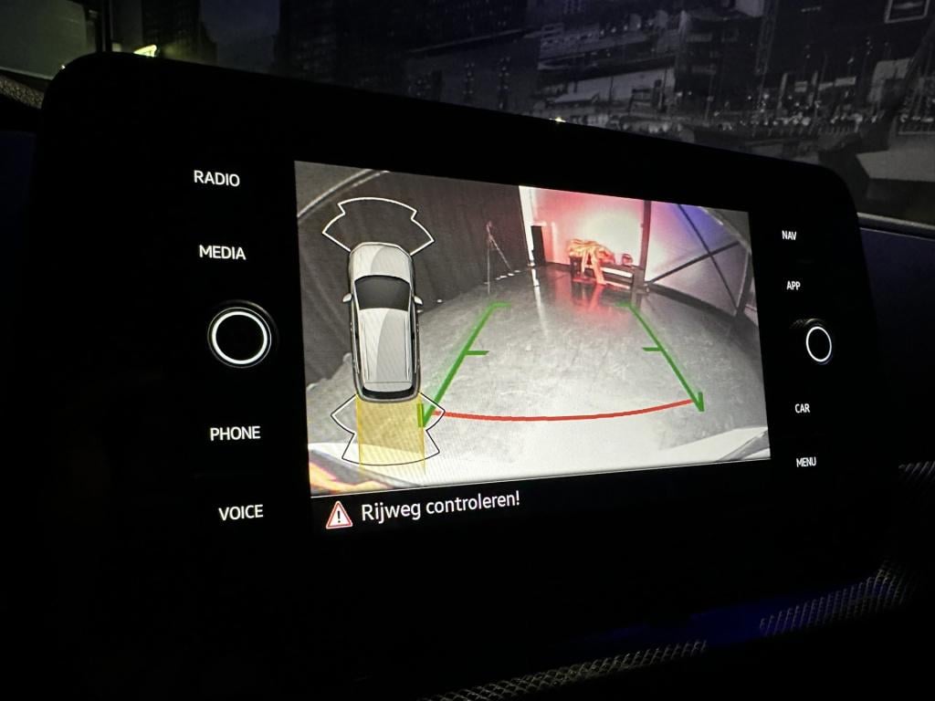 Volkswagen T-cross 1.0 tsi life edition *camera*appconnect*winterpack*