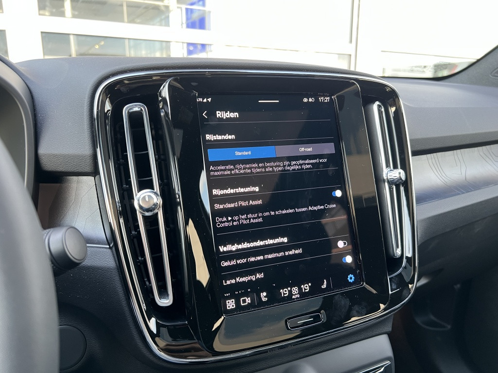 Volvo C40 recharge extended range plus 82kw-panodak| camera| adap.cruise