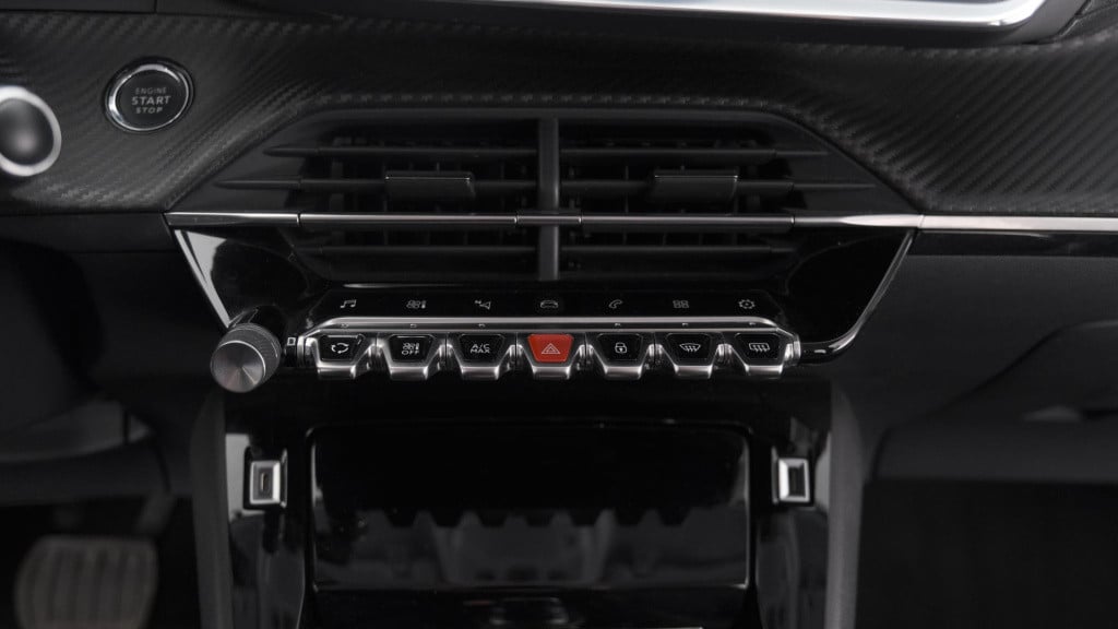 Peugeot 208 puretech 100 eat8 allure | camera | apple carplay | navigatie |