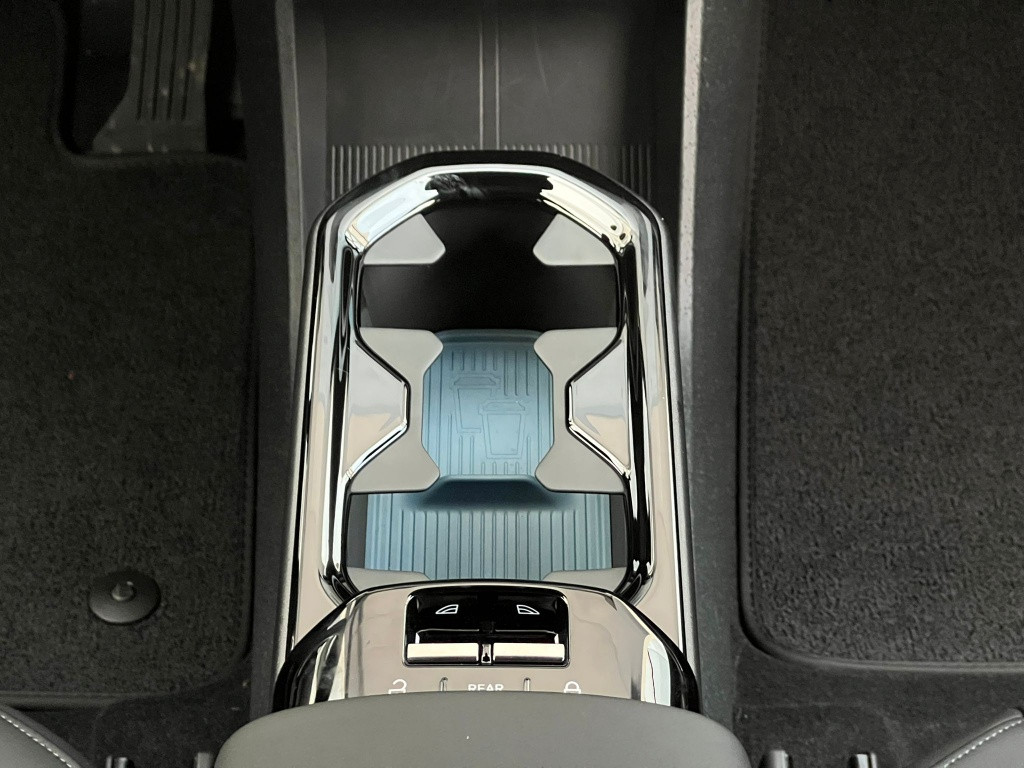 Volvo Ex30 extended range plus | nieuwprijs € 46.122