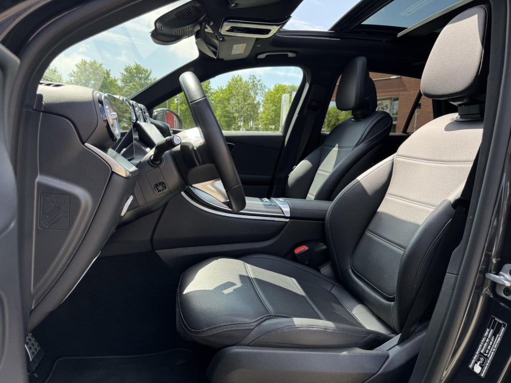 Mercedes-Benz Glc 300e 4matic luxury line nl-auto np. €83.000! | panoramada